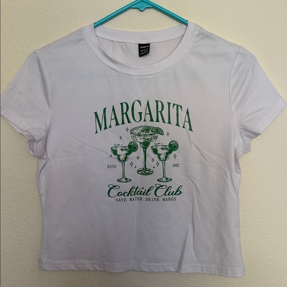 SHEIN Tops - Margarita Graphic Baby Tee 🍹